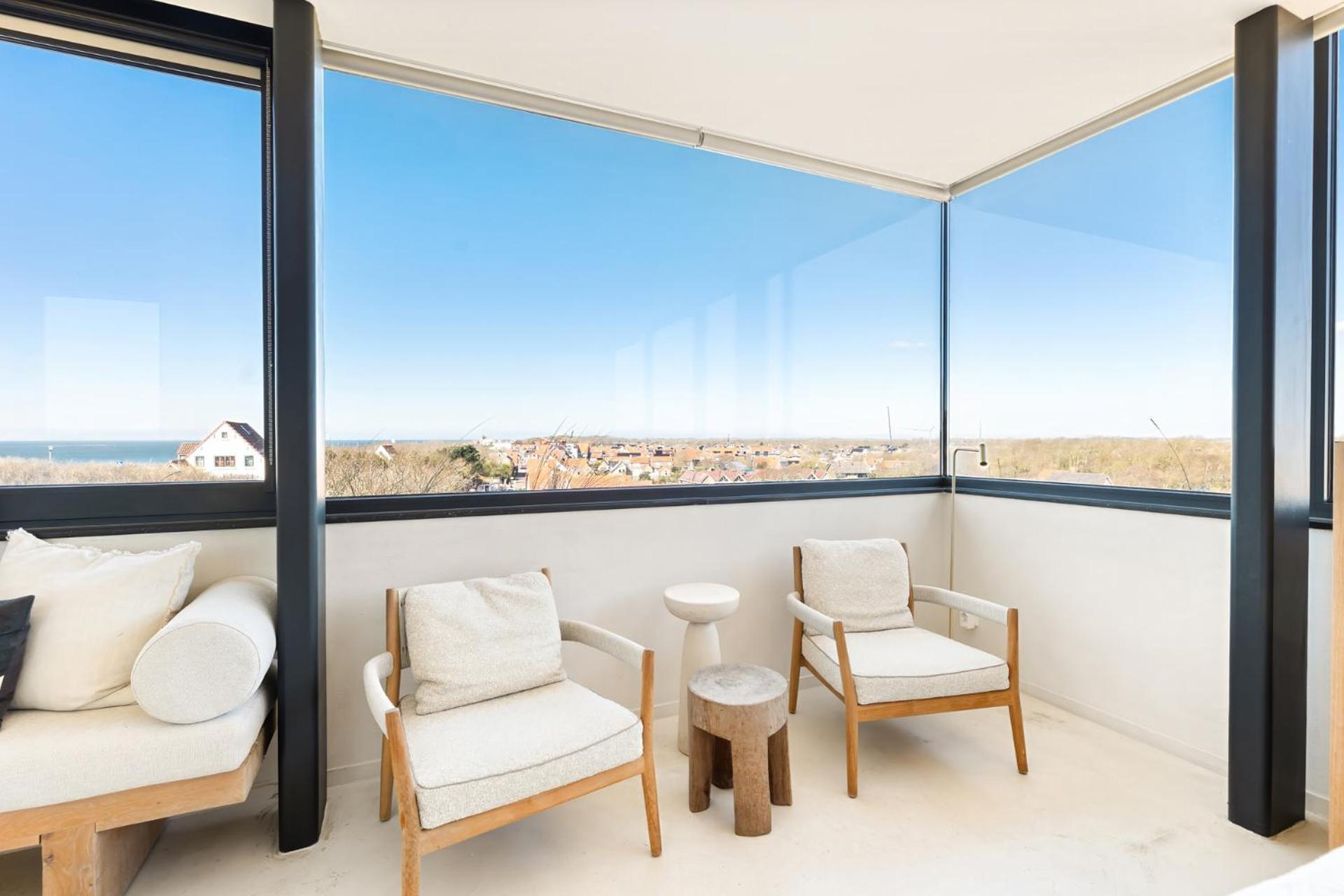 Duinhotel Tien Torens 4*